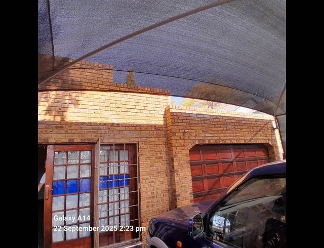 5 BEDROOM HOUSE FOR SALE IN BO-DORP